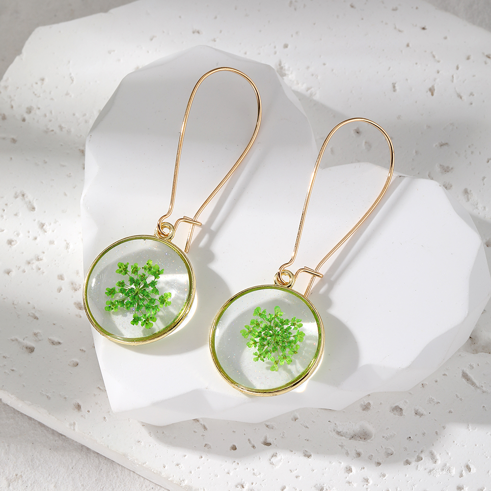 1 Pair Cute Romantic Simple Style Plant Flower Epoxy Resin Drop Earrings display picture 2