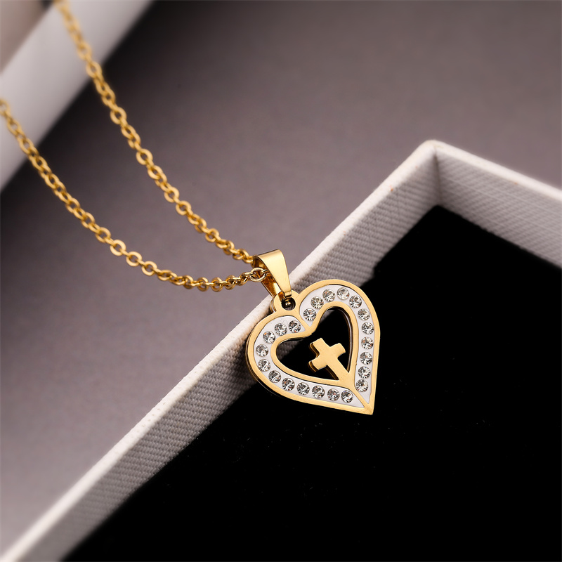Ig Style Cross Heart Shape Skull Stainless Steel Plating Inlay Shell Zircon Pendant Necklace display picture 2