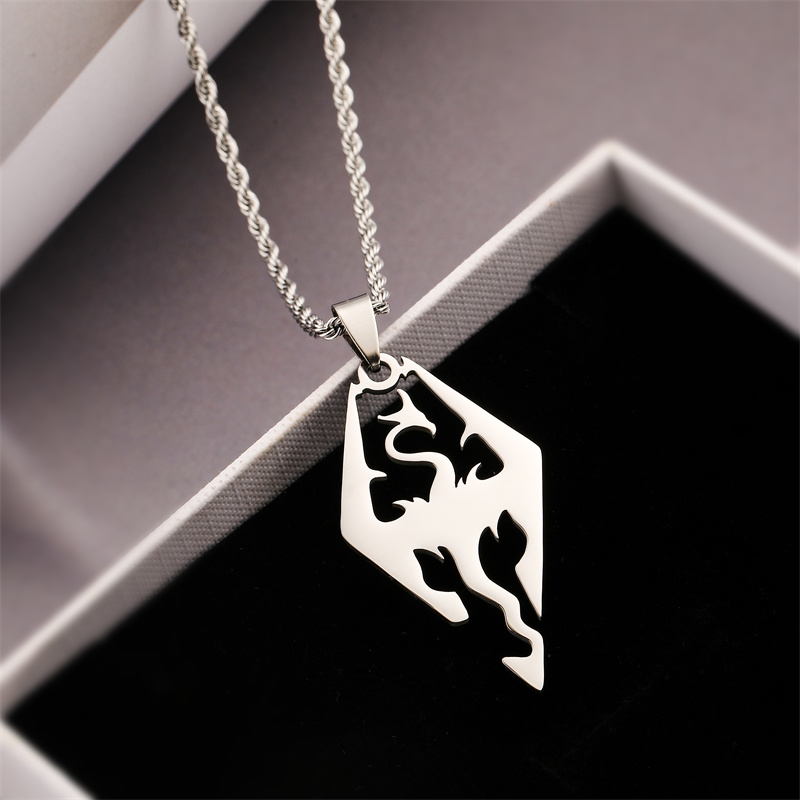Punk Animal Heart Shape Dragon Stainless Steel Plating Pendant Necklace display picture 3