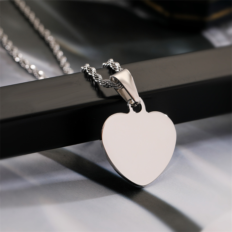 Punk Simple Style Heart Shape Stainless Steel Plating Inlay Pendant Necklace display picture 3