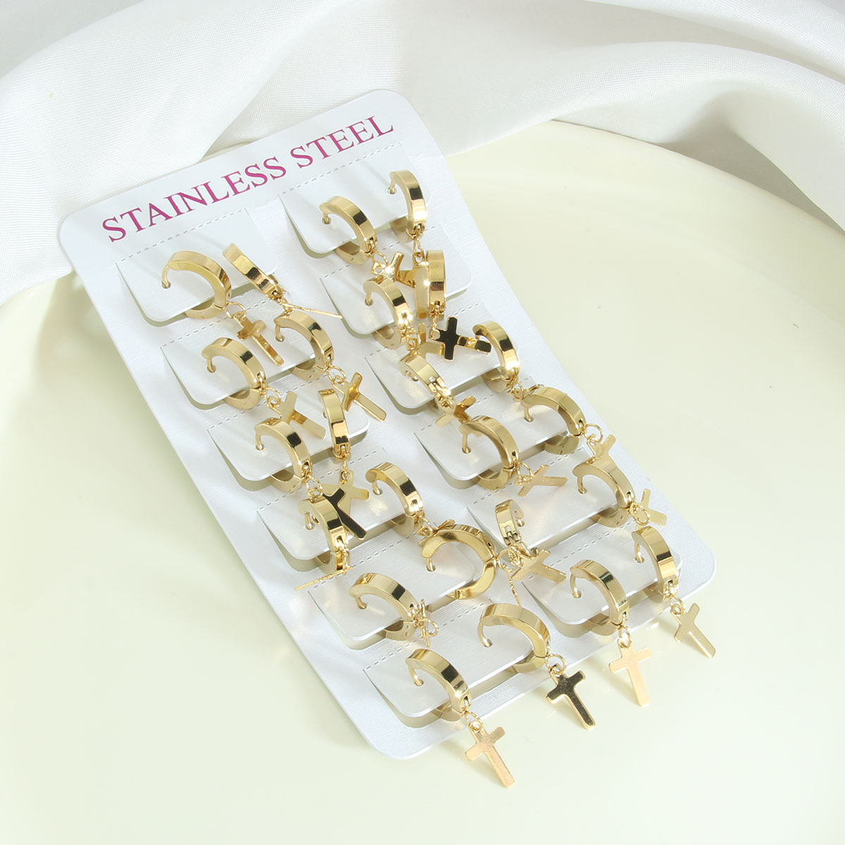 1 Pair Simple Style Commute Cross Plating 304 Stainless Steel 18K Gold Plated Earrings display picture 6