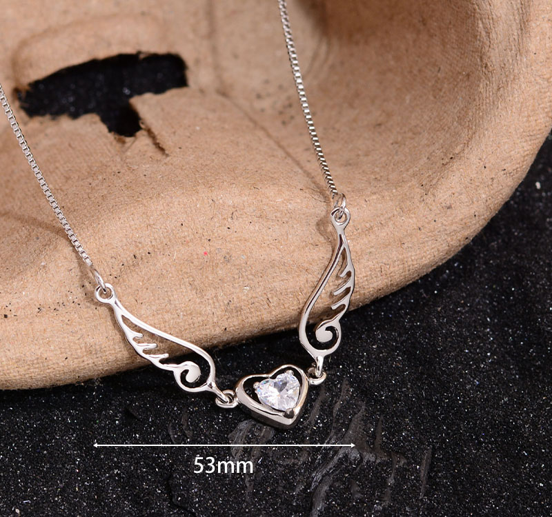 Einfacher Stil Herzform Kupfer Inlay Künstliche Edelsteine Halskette Mit Anhänger display picture 4