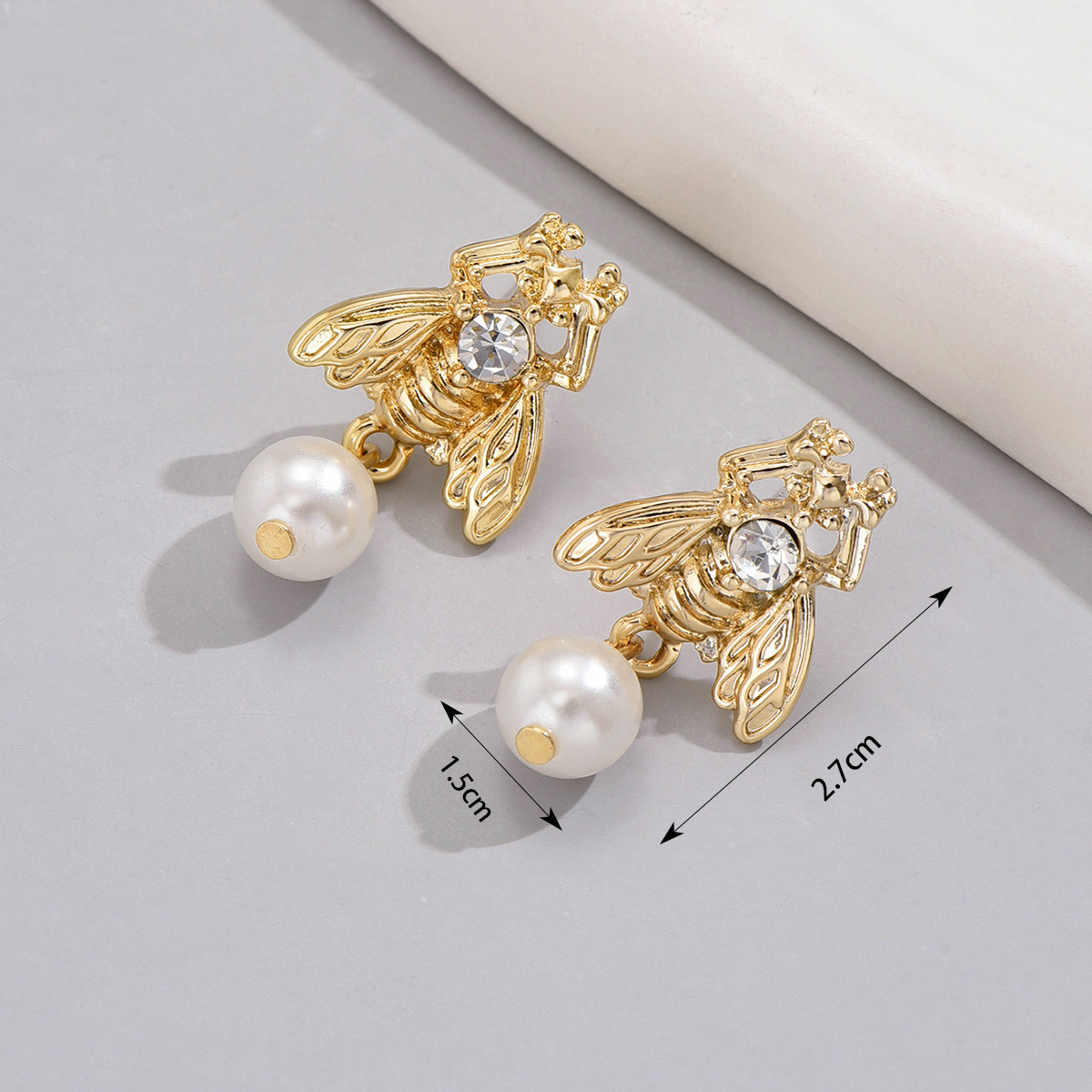 1 Pair Simple Style Insect Bow Knot Pearl Inlay Alloy Zinc Rhinestones Drop Earrings Ear Studs display picture 10