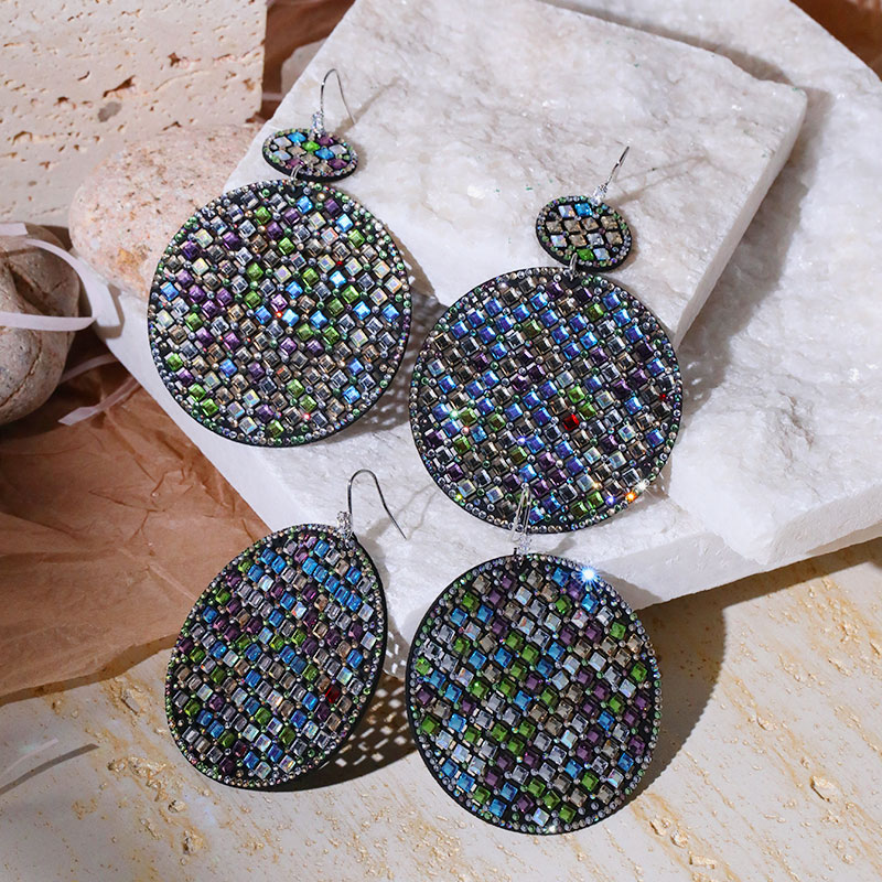 1 Pair Ig Style Shiny Geometric Leaves Inlay Pu Leather Glass Stone Drop Earrings display picture 21