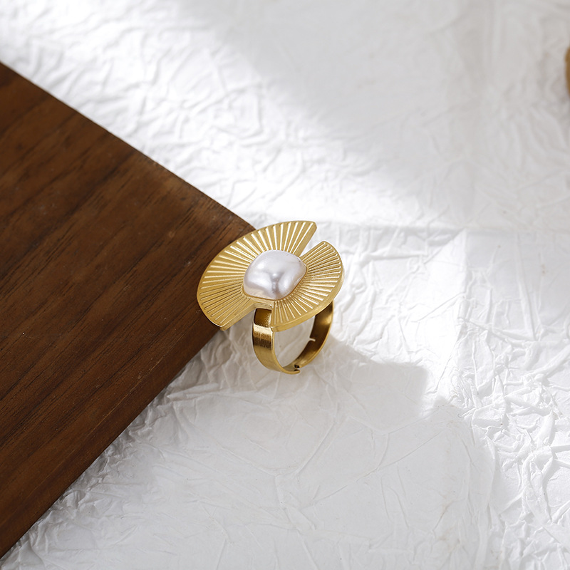 Einfacher Stil Sektor Titan Stahl Überzug Inlay Perle Ringe Ohrringe Halskette display picture 6