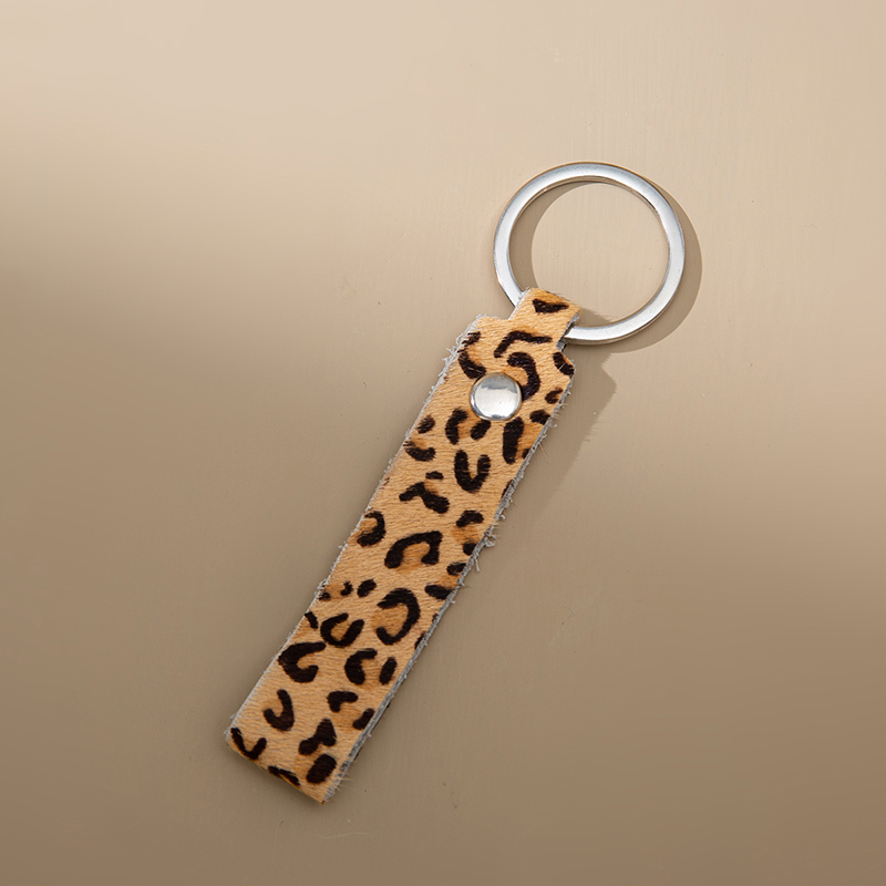Vintage Style Leopard Pu Leather Alloy Bag Pendant Keychain display picture 4
