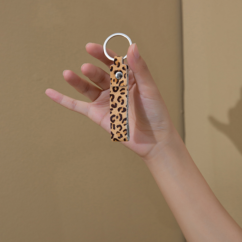 نمط خمر فهد جلد غير حقيقي سبيكة قلادة حقيبة سلسلة مفاتيح display picture 2