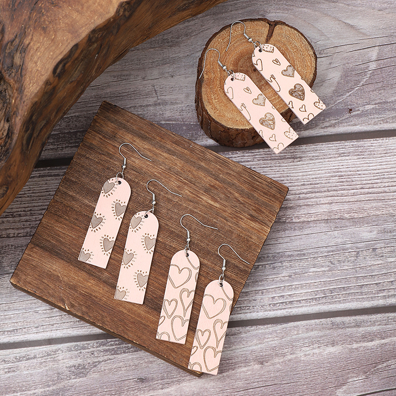 1 Pair Simple Style Heart Shape Wood Drop Earrings display picture 4