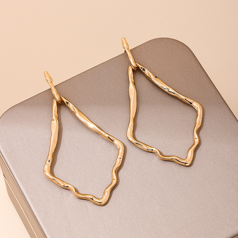 1 Pair Vacation Simple Style Classic Style Rhombus Alloy Zinc Drop Earrings display picture 4