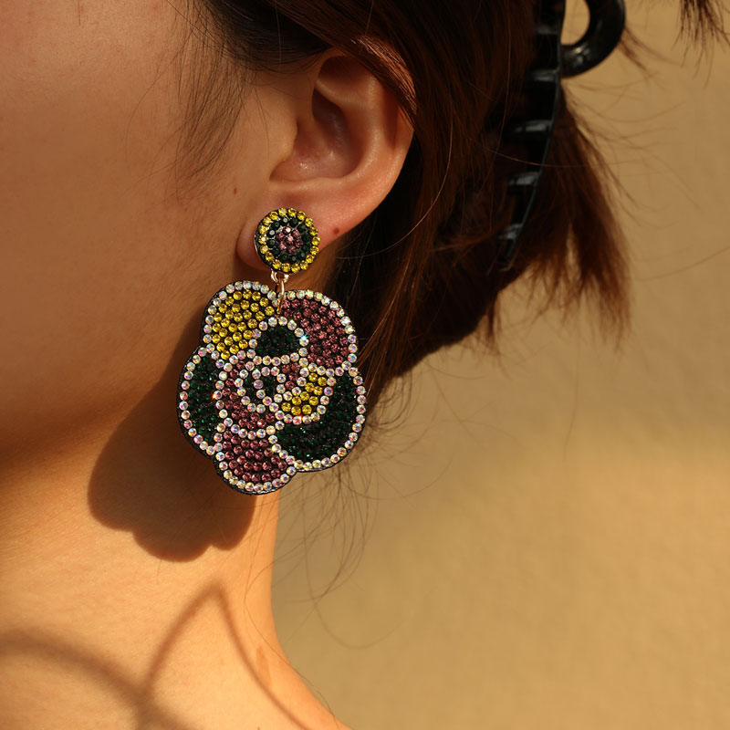 Wholesale Jewelry Commute Shiny Heart Shape Flower Alloy Cloth Rhinestones Inlay Earrings display picture 4