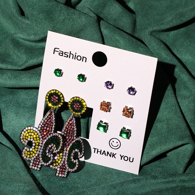 Wholesale Jewelry Commute Shiny Shamrock Letter Alloy Cloth Rhinestones Inlay Drop Earrings display picture 27