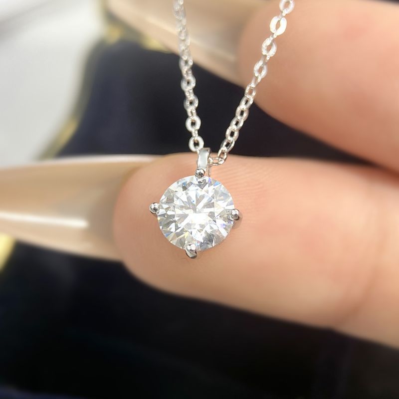 Casual Solid Color Sterling Silver Plating Inlay Moissanite Rose Gold Plated White Gold Plated Gold Plated Pendant Necklace display picture 6