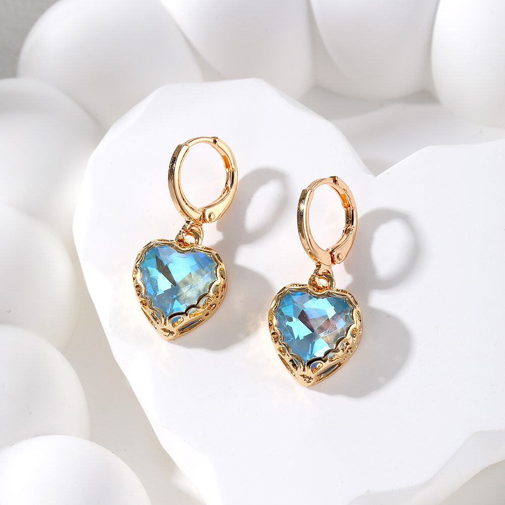 1 Pair Vintage Style Simple Style Heart Shape Inlay Alloy Glass Opal Drop Earrings display picture 3