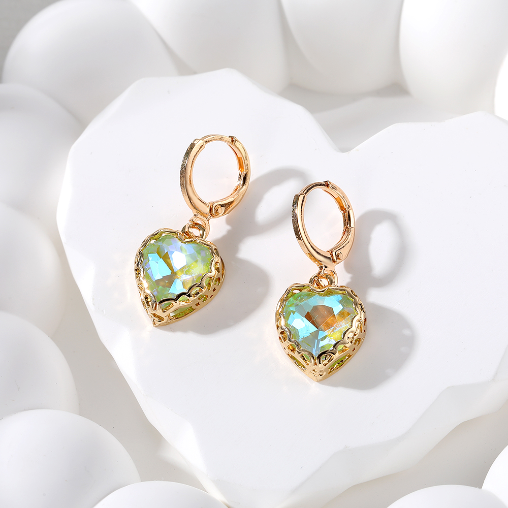 1 Pair Vintage Style Simple Style Heart Shape Inlay Alloy Glass Opal Drop Earrings display picture 4