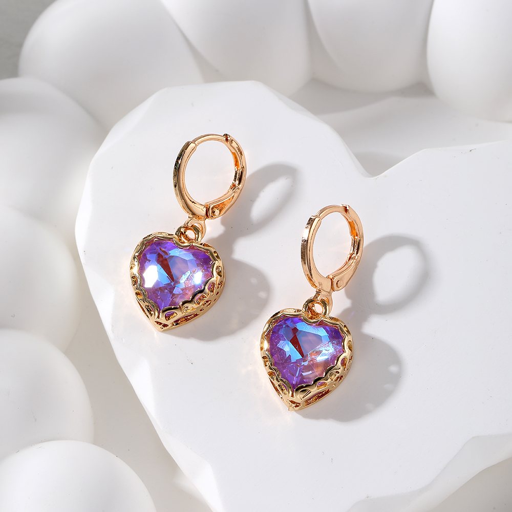 1 Pair Vintage Style Simple Style Heart Shape Inlay Alloy Glass Opal Drop Earrings display picture 5