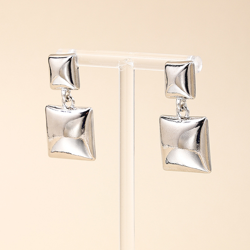 1 Pair Elegant Simple Style Square Plating Alloy Drop Earrings display picture 2