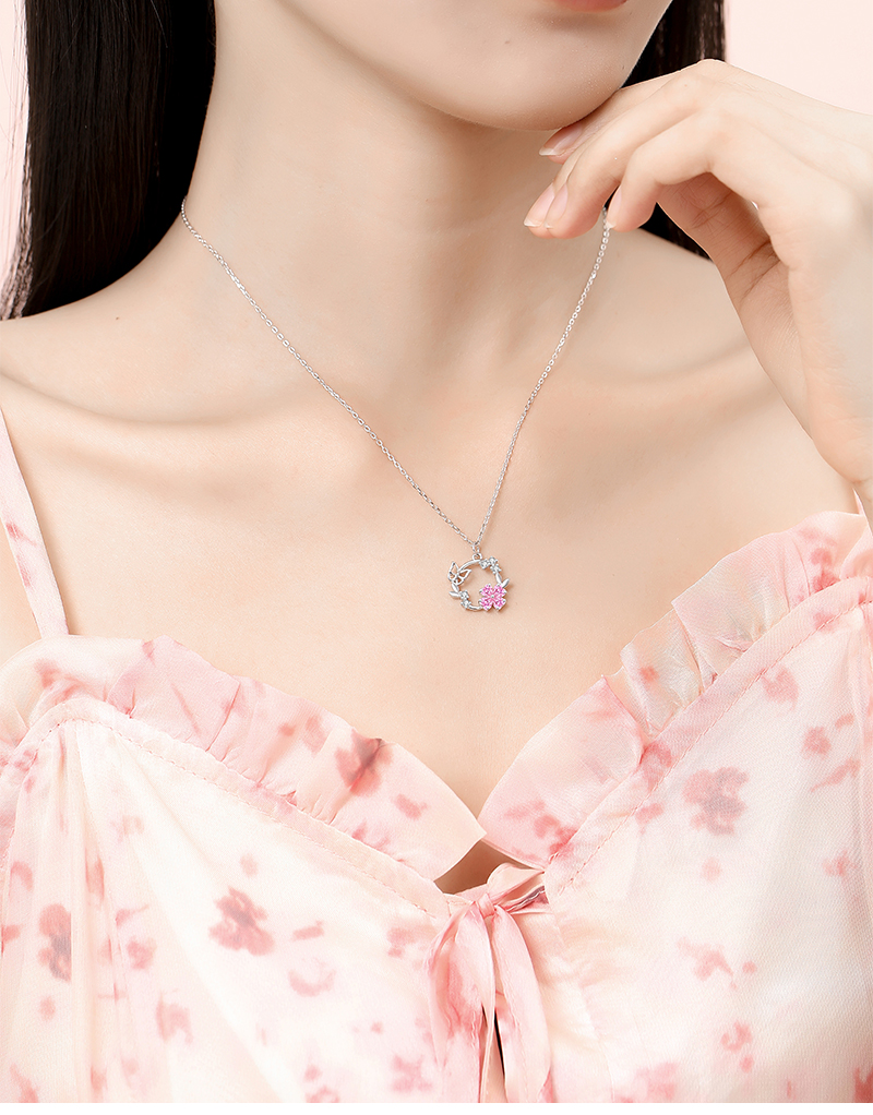 Simple Style Classic Style Flower Wreath Butterfly Sterling Silver Inlay Zircon Pendant Necklace display picture 1