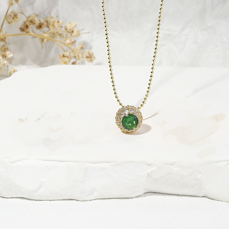 Elegant Luxurious Solid Color Zircon Metal Copper Wholesale Pendant Necklace display picture 9