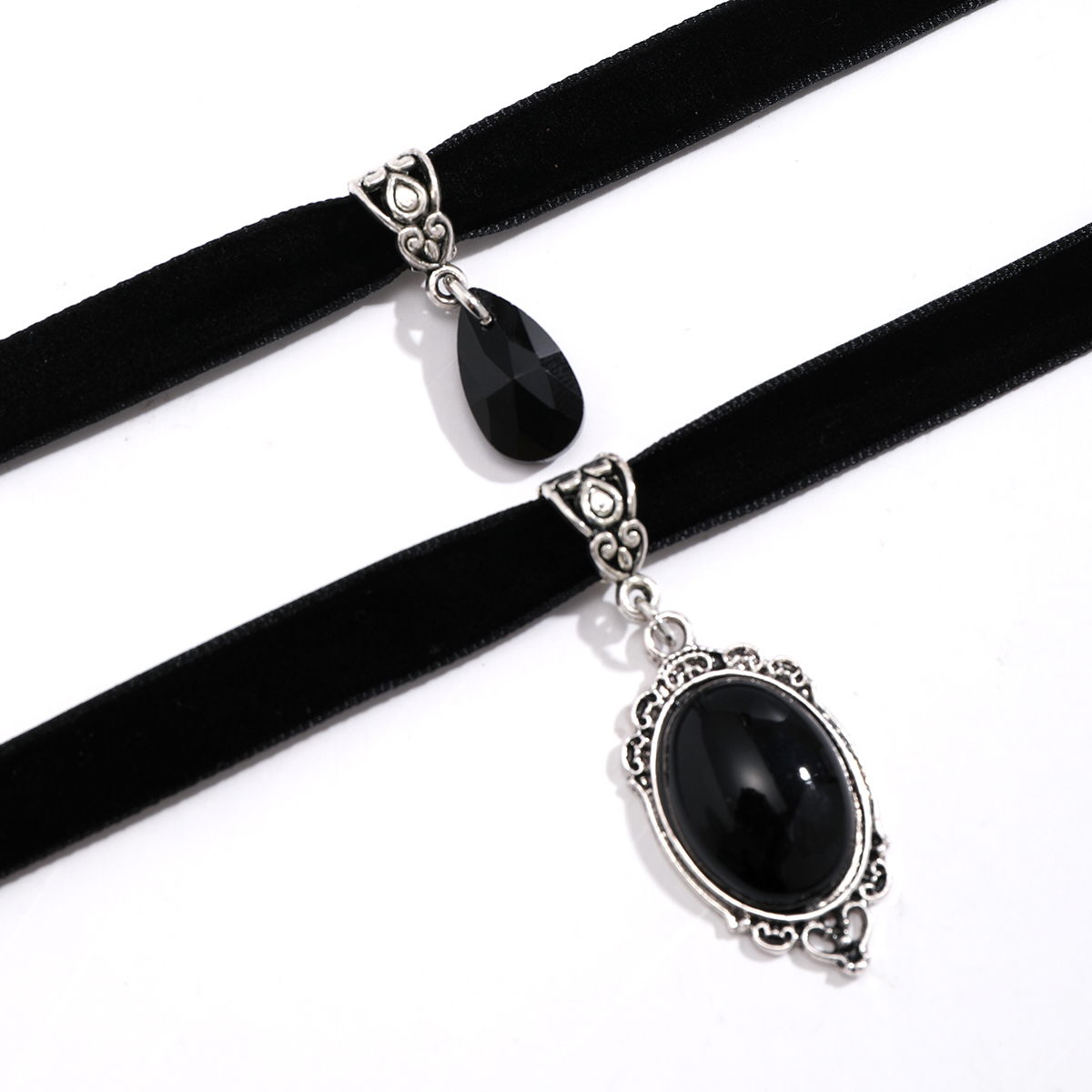 Retro Classic Style Round Water Droplets Alloy Korean Velvet Inlay Acrylic Women's Choker display picture 4