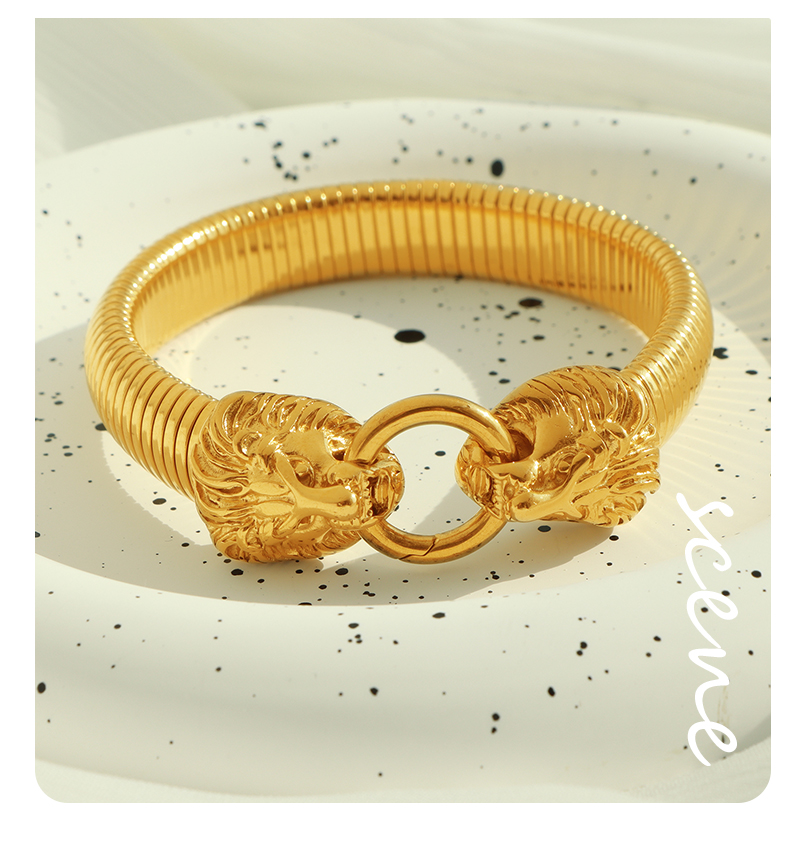 Vintage Style Exaggerated Lion Titanium Steel Plating 18k Gold Plated Bangle display picture 3