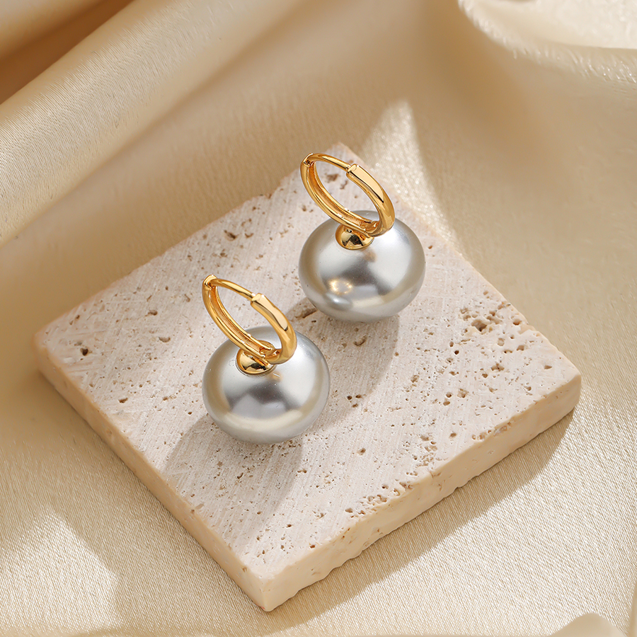 1 Pair Elegant Simple Style Color Block Inlay Resin Freshwater Pearl Copper Resin Pearl 18k Gold Plated Drop Earrings display picture 5