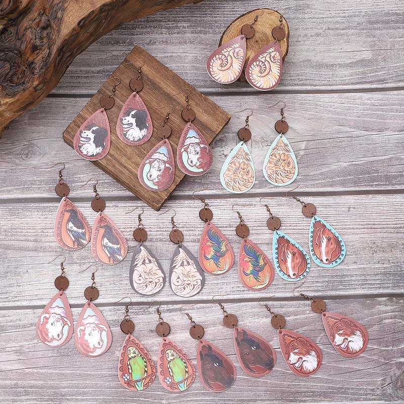 1 Pair Vintage Style Dog Fox Horse Printing Pu Leather Drop Earrings display picture 5