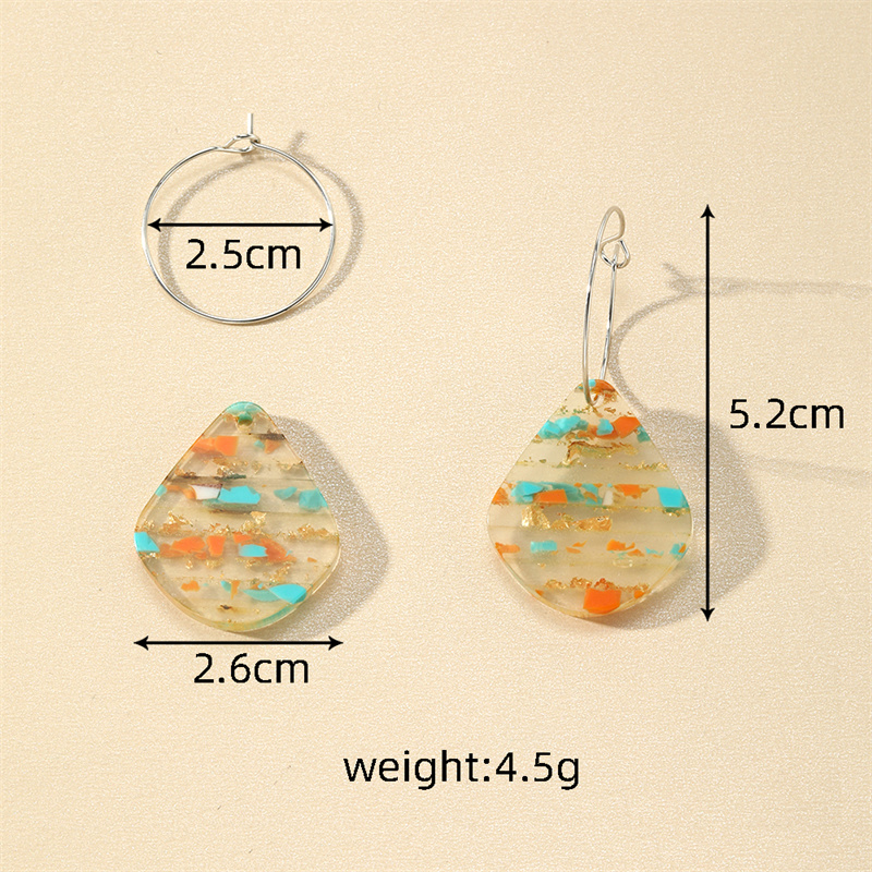 1 Pair Vintage Style Water Droplets Heart Shape Wood Resin Drop Earrings display picture 8