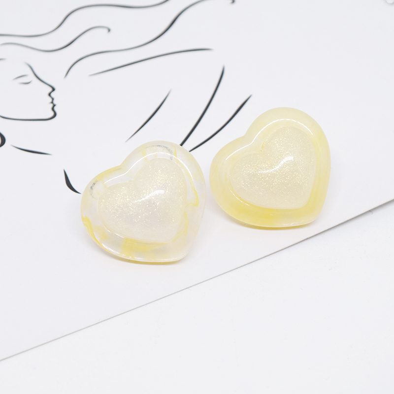 1 Pair Cute Heart Shape Resin Ear Studs display picture 3