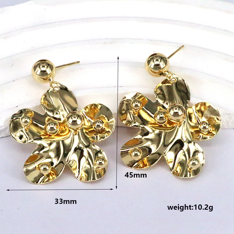1 Pair Retro Simple Style Streetwear Flower Ginkgo Leaf Plating Copper 18k Gold Plated Drop Earrings display picture 8