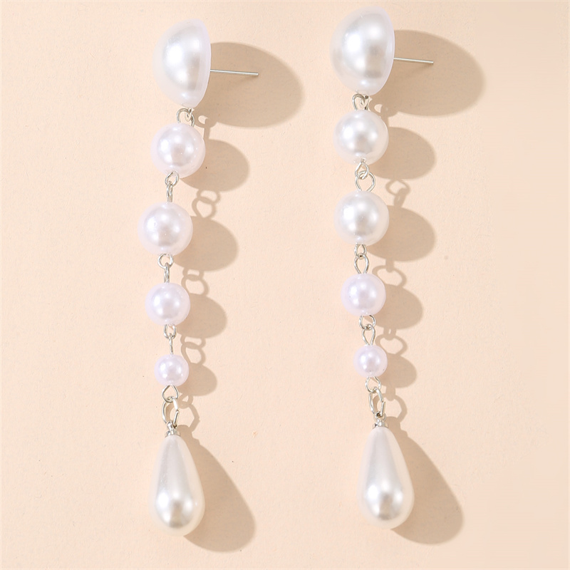 1 Pair Vintage Style Simple Style Water Droplets Solid Color Beaded Plating Imitation Pearl Alloy Drop Earrings display picture 5