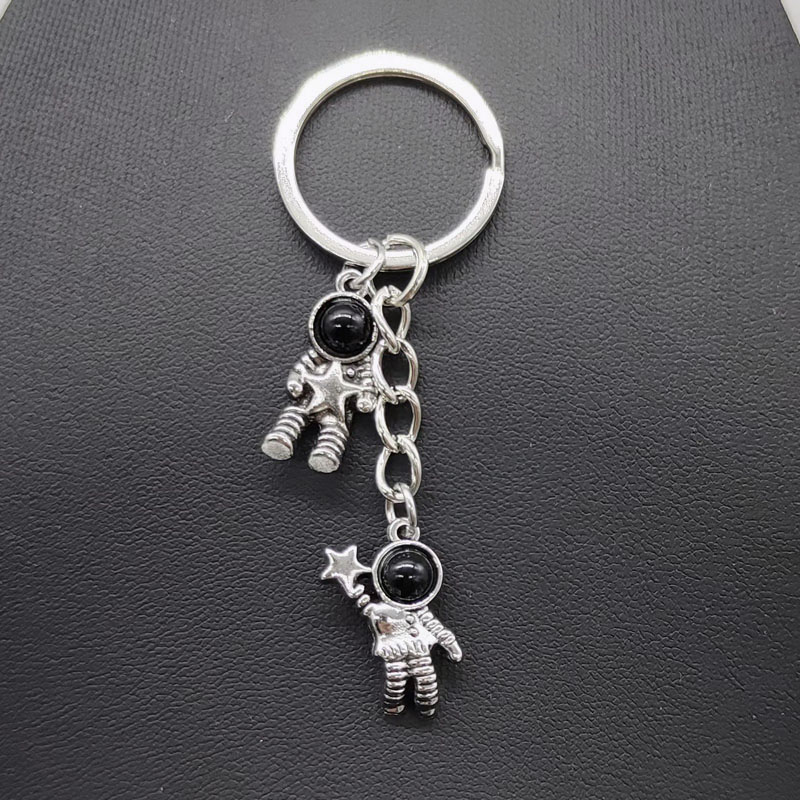 Vintage Style Simple Style Astronaut Star Alloy Plating Inlay Acrylic Silver Plated Bag Pendant Keychain display picture 7