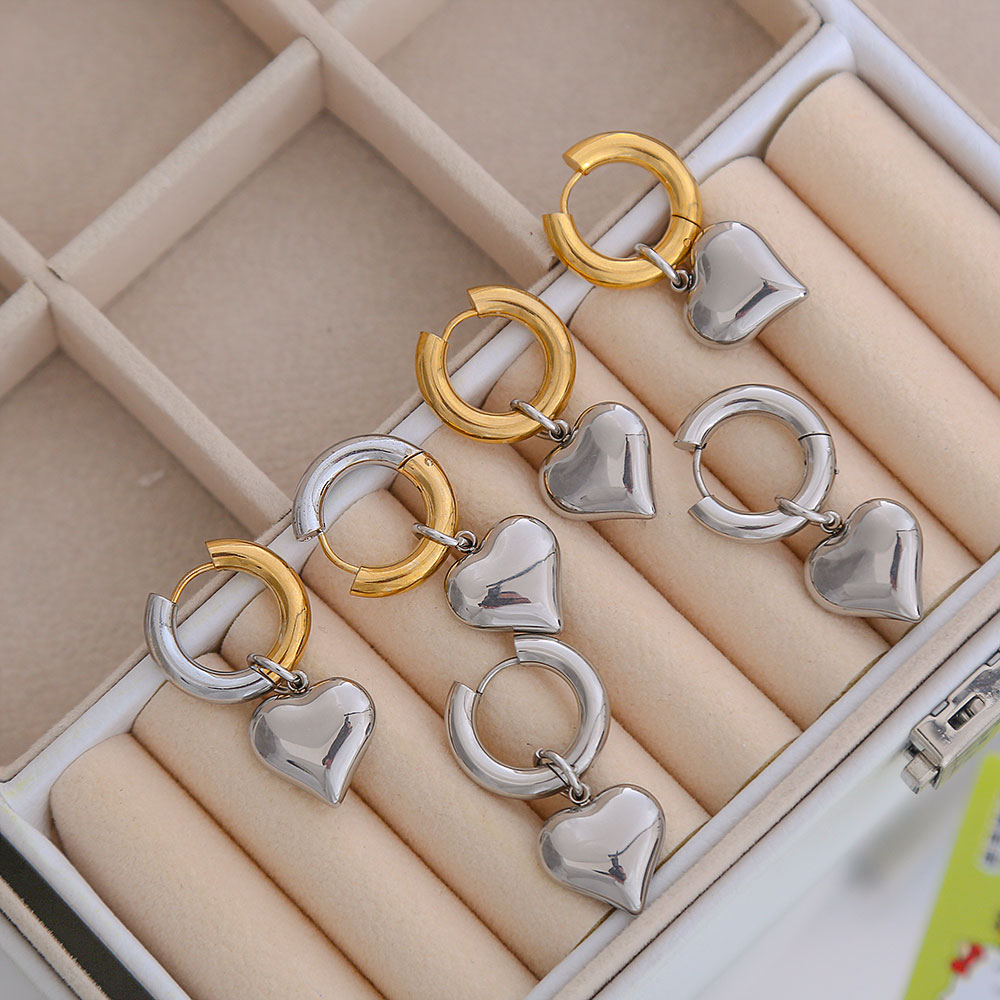 1 Pair Sweet Heart Shape Plating Titanium Steel 18K Gold Plated Drop Earrings display picture 4