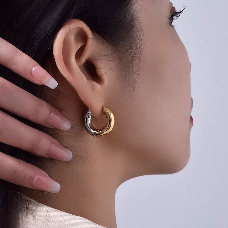 1 Pair Sweet Heart Shape Plating Titanium Steel 18K Gold Plated Drop Earrings display picture 6