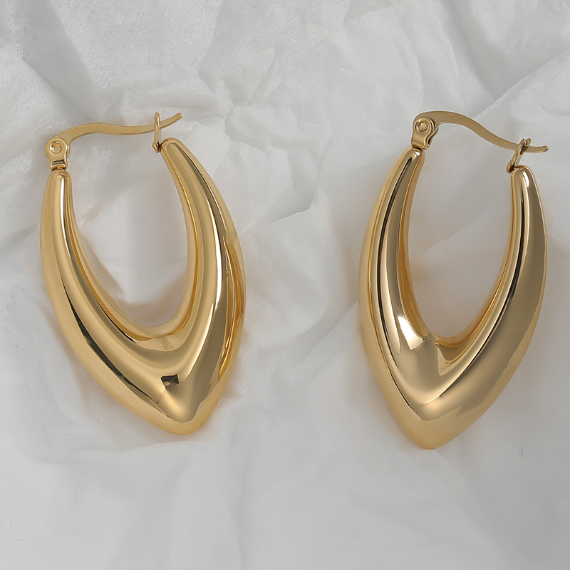 1 Pair Simple Style Solid Color Polishing Plating Stainless Steel 18K Gold Plated Hoop Earrings display picture 4