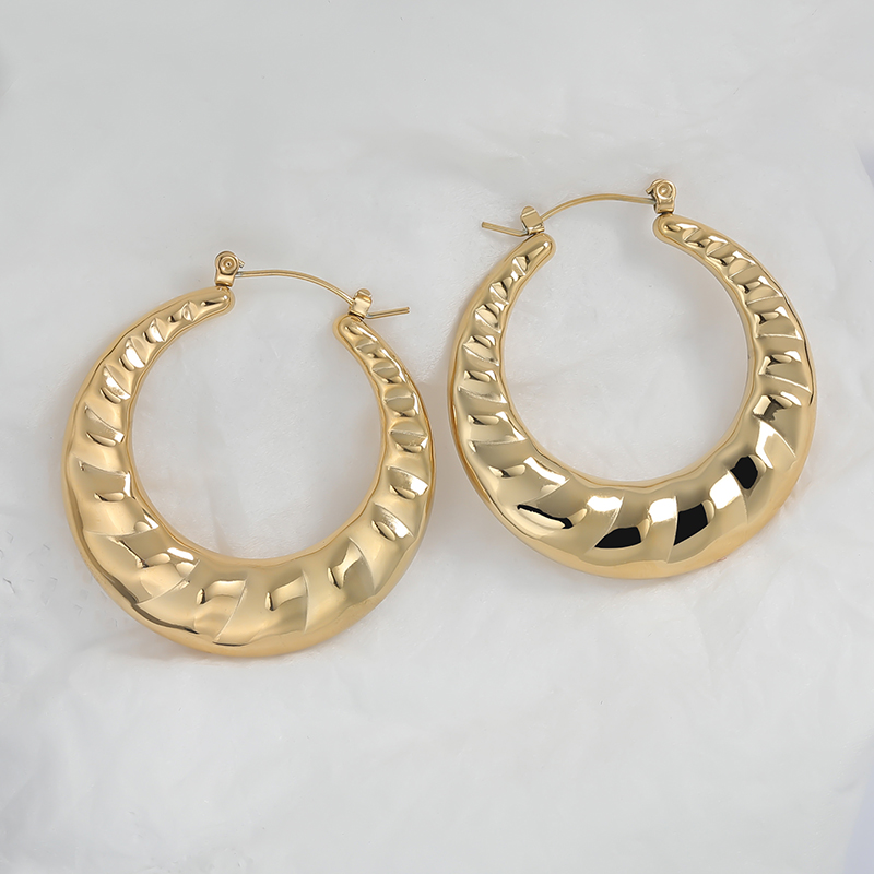 1 Pair Simple Style Solid Color Polishing Plating Stainless Steel 18K Gold Plated Hoop Earrings display picture 6