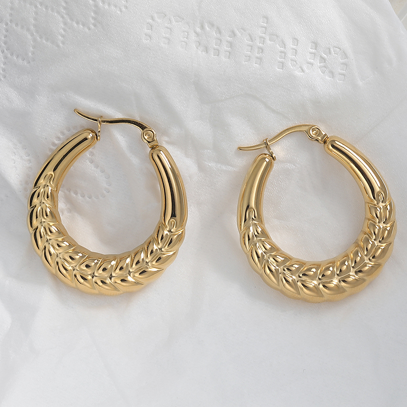 1 Pair Simple Style Solid Color Polishing Plating Stainless Steel 18K Gold Plated Hoop Earrings display picture 12