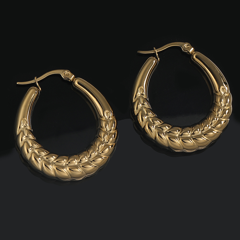1 Pair Simple Style Solid Color Polishing Plating Stainless Steel 18K Gold Plated Hoop Earrings display picture 11