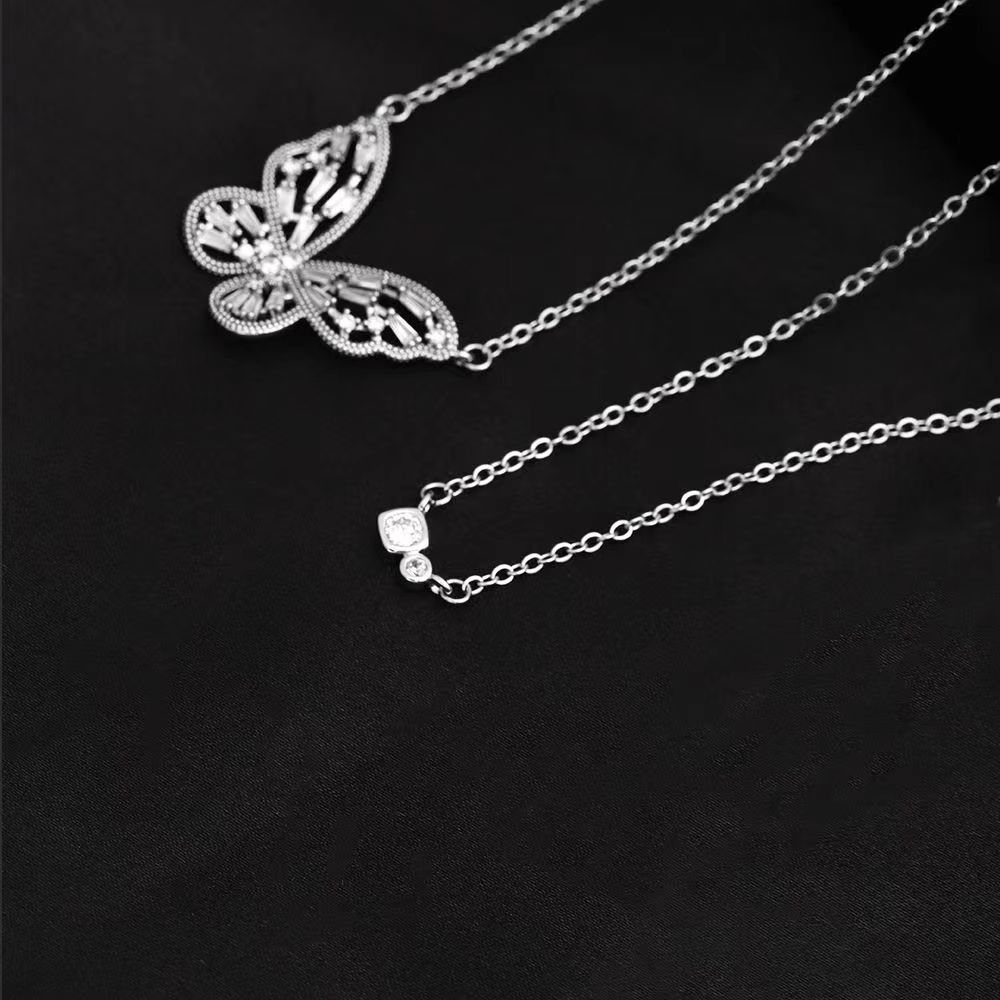 Elegant Sexy Shiny Butterfly Stainless Steel Copper Plating Inlay Zircon Silver Plated Pendant Necklace display picture 6