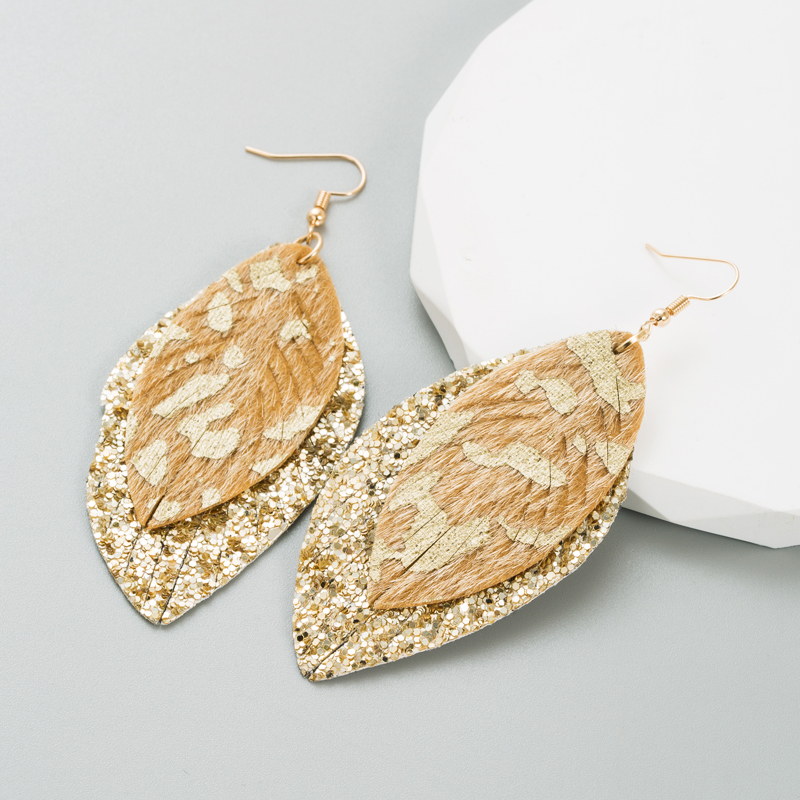 1 Pair Elegant Leaf Plating Pu Leather Alloy Drop Earrings display picture 3