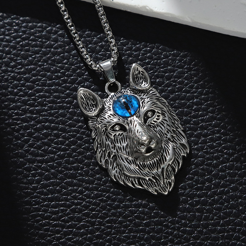 Casual Cool Style Animal Wolf Titanium Steel Plating Metal Inlay Beads Silver Plated Pendant Necklace display picture 1