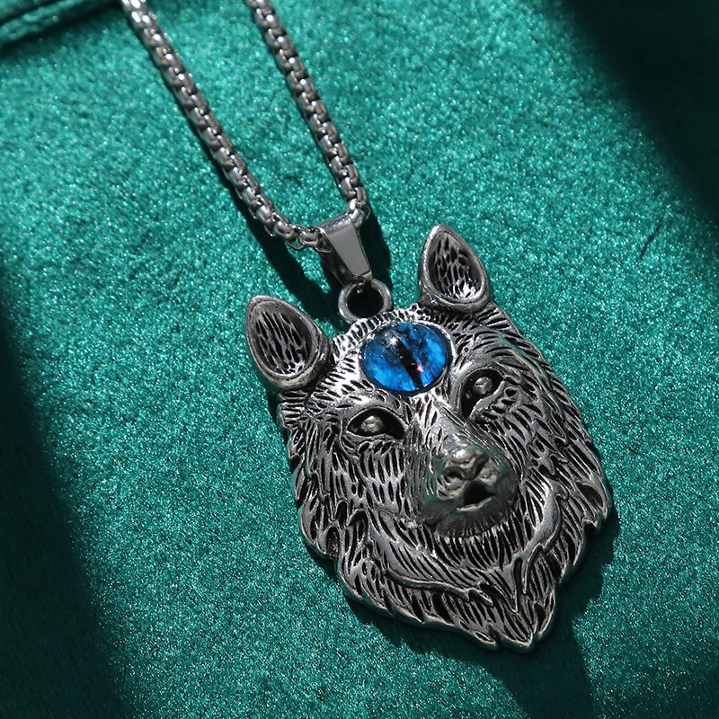 Casual Cool Style Animal Wolf Titanium Steel Plating Metal Inlay Beads Silver Plated Pendant Necklace display picture 2
