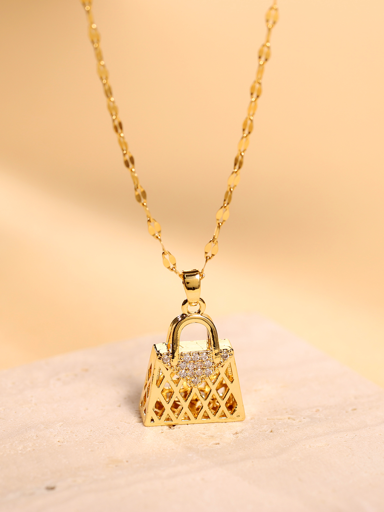 Elegant Bag Stainless Steel Inlay Zircon 18k Gold Plated Pendant Necklace display picture 2