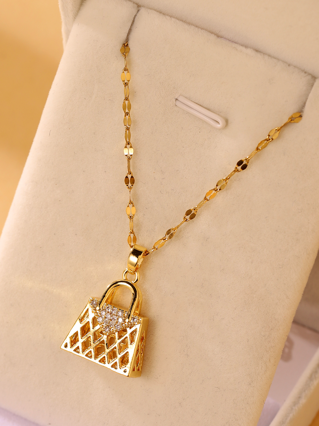 Elegant Bag Stainless Steel Inlay Zircon 18k Gold Plated Pendant Necklace display picture 4