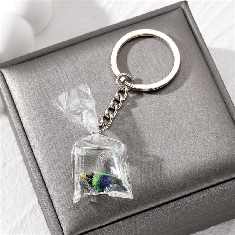 Casual Vintage Style Simple Style Fish Resin Bag Pendant Keychain display picture 2