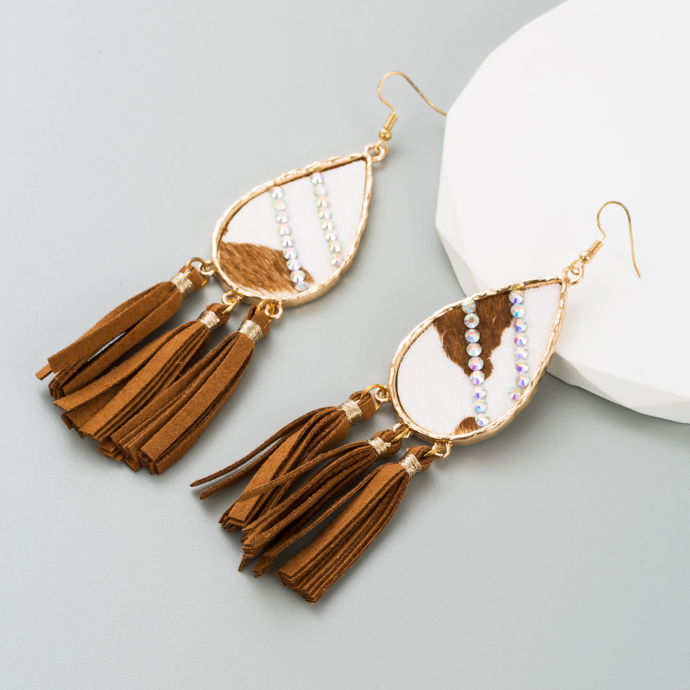 1 Pair Retro Simple Style Water Droplets Tassel Leopard Inlay Pu Leather Alloy Rhinestones Drop Earrings display picture 5
