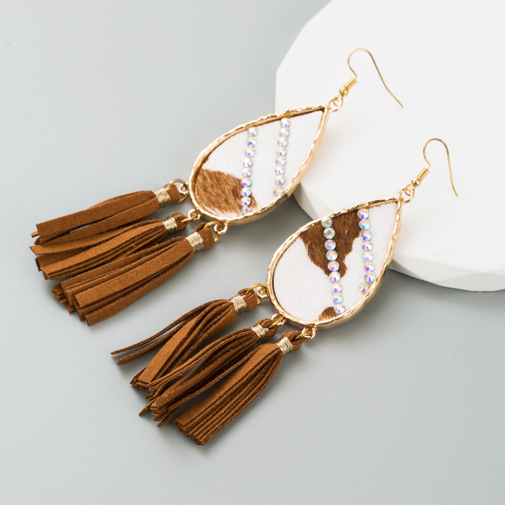 1 Pair Retro Simple Style Water Droplets Tassel Leopard Inlay Pu Leather Alloy Rhinestones Drop Earrings display picture 4