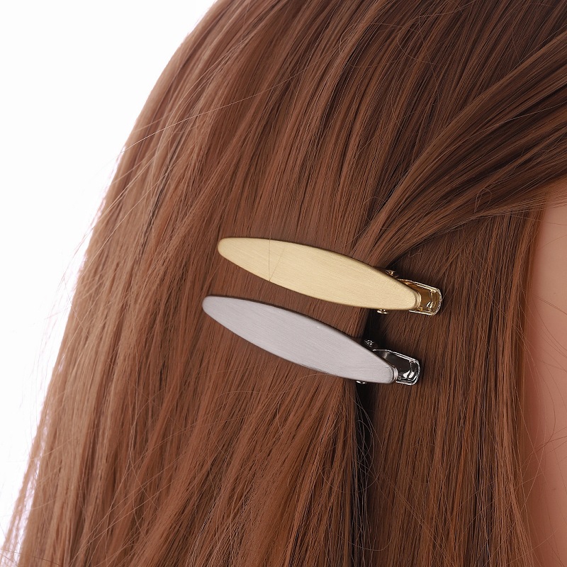 Women's Streetwear Oval Metal Plating Hair Clip display picture 1