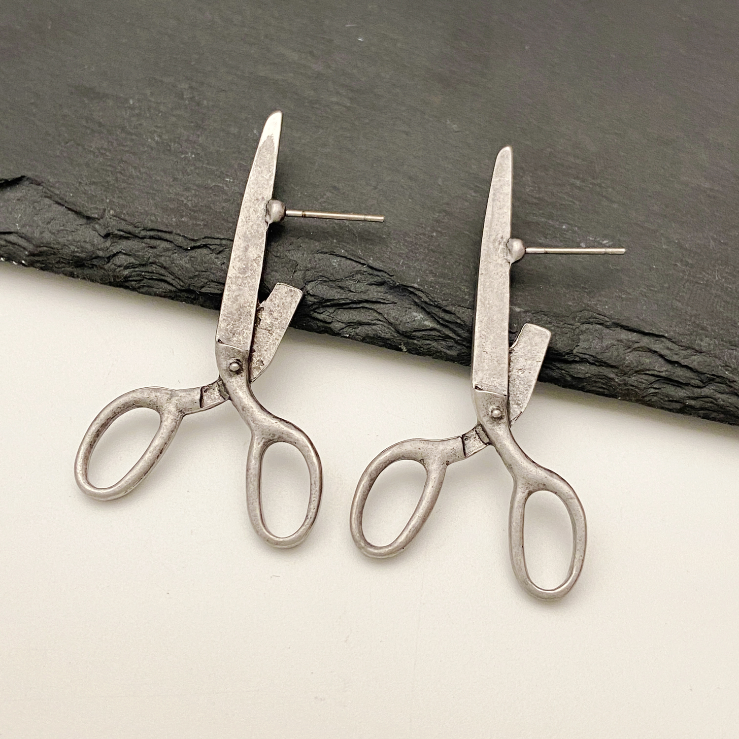 1 Pair Vintage Style Simple Style Scissors Plating Alloy 14k Gold Plated Silver Plated Ear Studs display picture 6