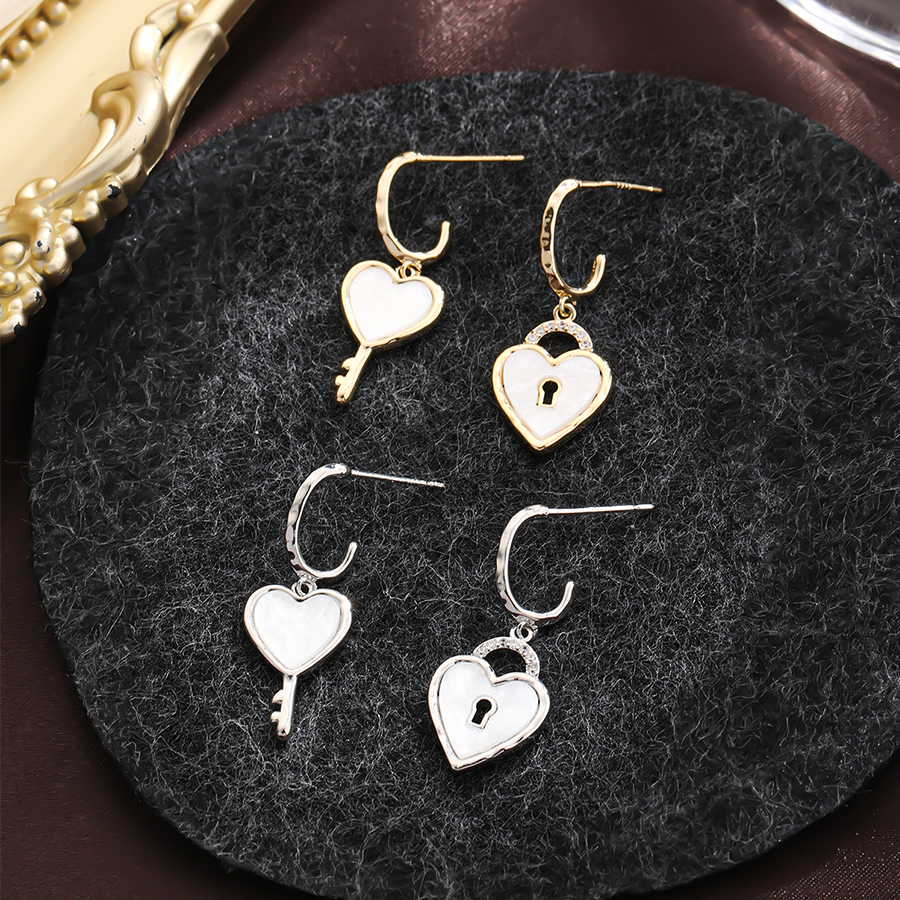 1 Pair Romantic Heart Shape Key Lock Plating Inlay Copper Rhinestones Shell 14k Gold Plated Drop Earrings display picture 2