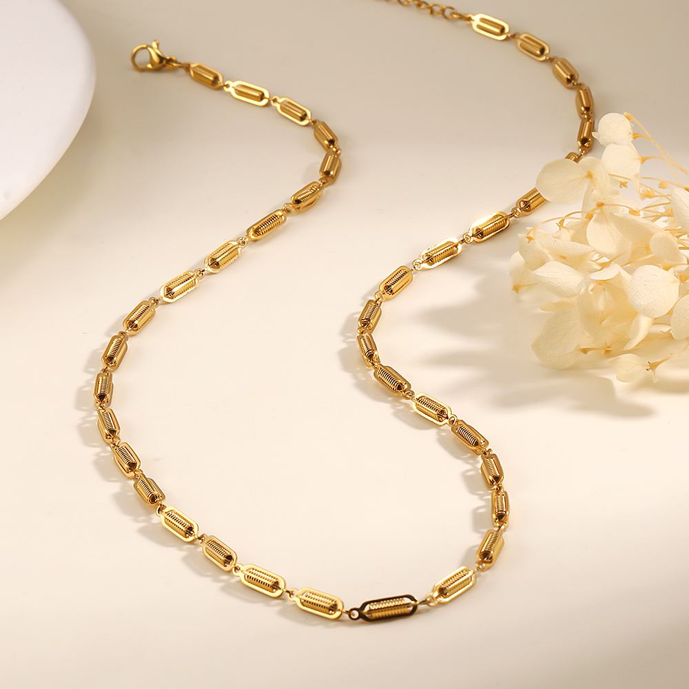 201 Edelstahl 18 Karat Vergoldet Einfacher Stil Überzug Geometrisch Halskette display picture 3